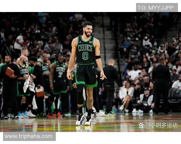 塔图姆全能表现助凯尔特人战胜猛龙19分11助攻展现领袖风范