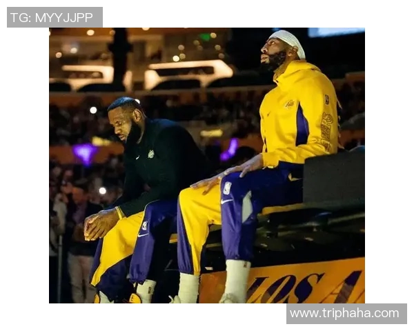 詹姆斯三双助力湖人主场轻松战胜奇才浓眉表现抢眼贡献29分16篮板5助攻 詹姆斯三双助力湖人主场轻松战胜奇才浓眉表现抢眼贡献29分16篮板5助攻