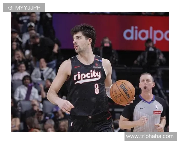 核心球员齐爆发!阿夫迪亚&霍勒迪&格兰特合砍71分12板 核心球员齐爆发!阿夫迪亚&霍勒迪&格兰特合砍71分12板